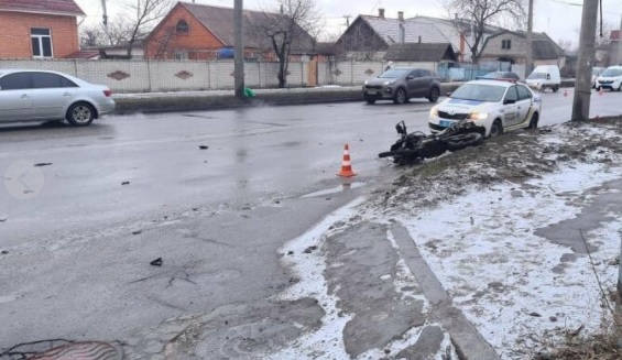 В Запорожье произошло ДТП с участием маршрутки и мотоцикла (фото)