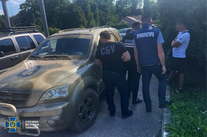 Группа жителей Запорожья организовала преступную схему заработка на гуманитарной помощи для ВСУ