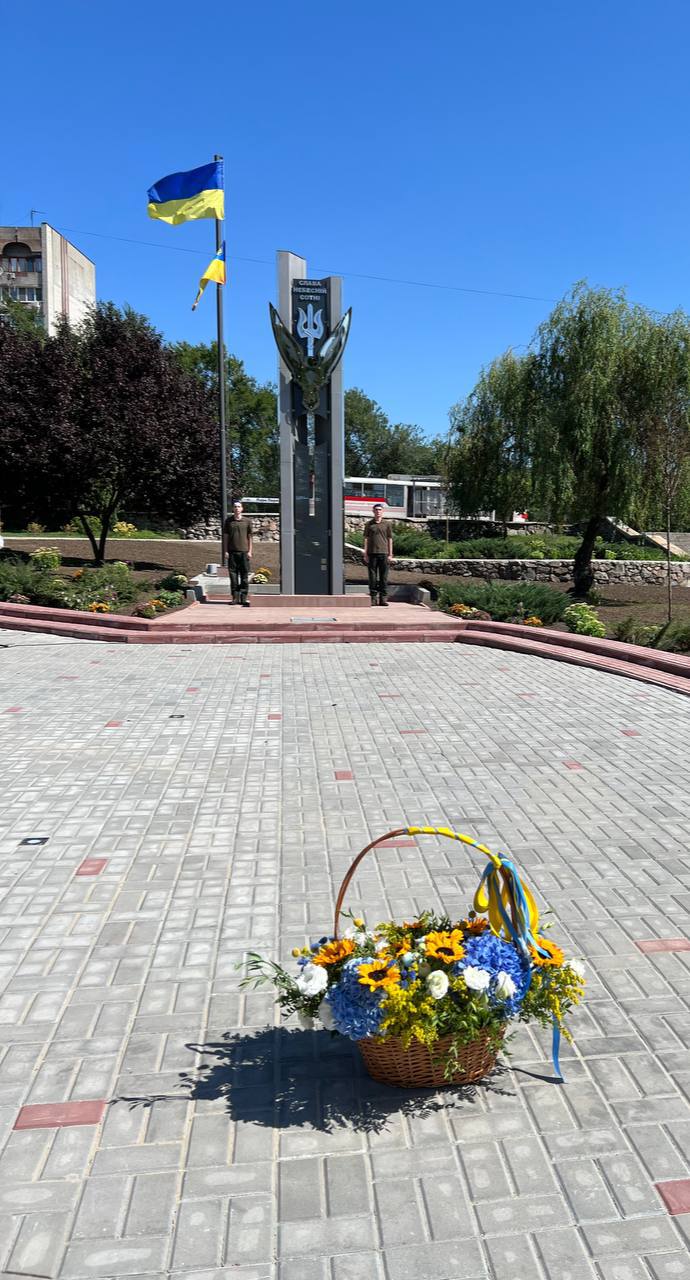 В Запорожье открыли патриотический «Монумент Чести и Достоинства»