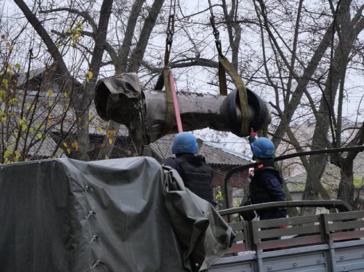 В Запорожье прошла операция по обезвреживанию российской кассетной ракеты