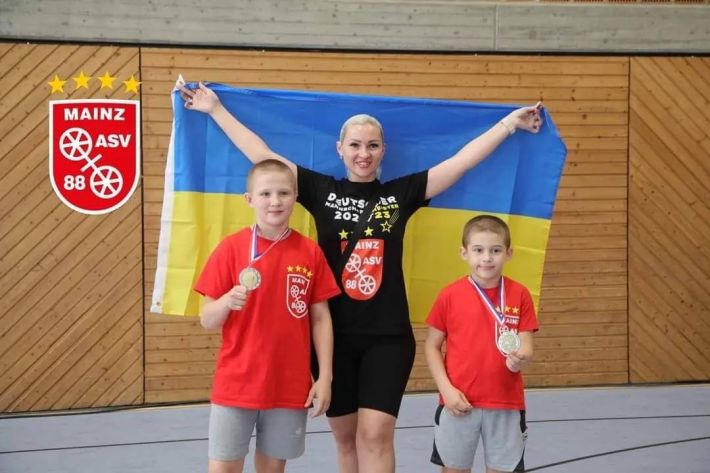 Юные мелитопольские борцы показали свое мастерство на соревнованиях в Германии (фото)