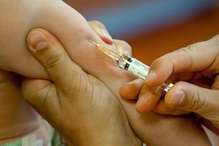 Окупанти в Мелітополі влаштували влаштували атракціон ілюзії з вакцинами для дітей