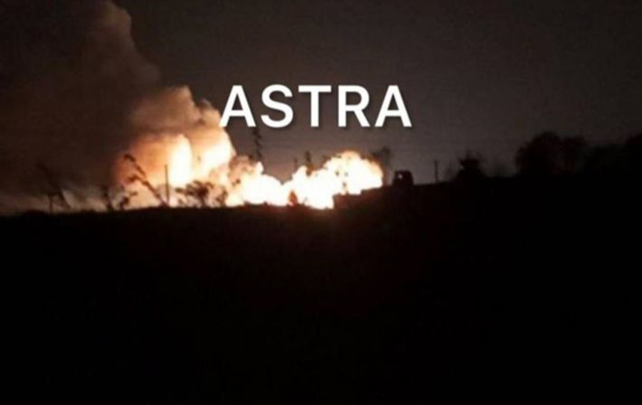 В Криму повідомили про вибухи на військовому аеродромі