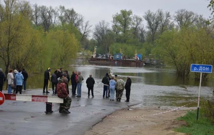 В РФ авто с военными упало в реку, двое погибших