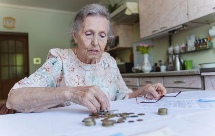 Какие выплаты у пенсионеров, у которых нет страхового стажа