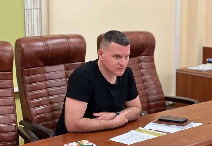 Бывший секретарь Запорожского горсовета не отдает ключи от кабинета