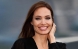 Королева стритстайла: Анджелина Джоли показала, как носить одно и то же пальто с разными вещами
