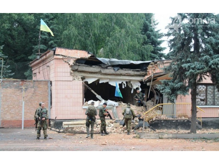 В Артемовске из танков обстреляли военную базу