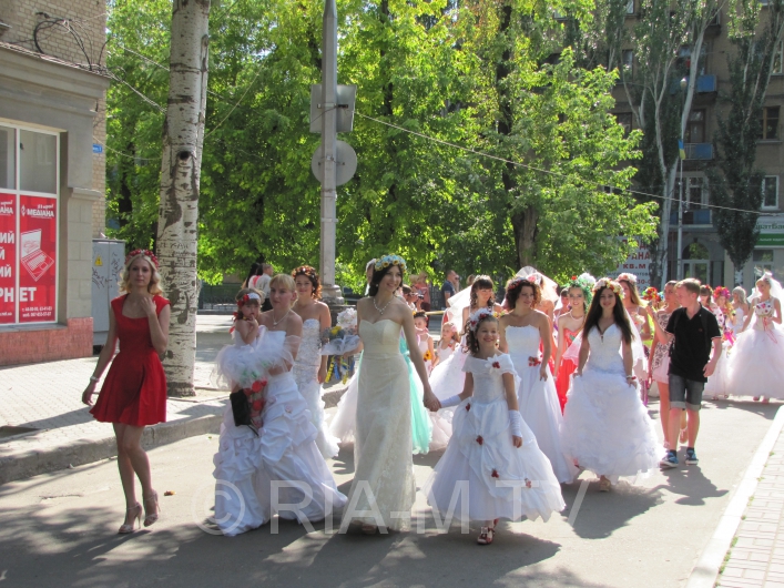 Парад невест в Мелитополе