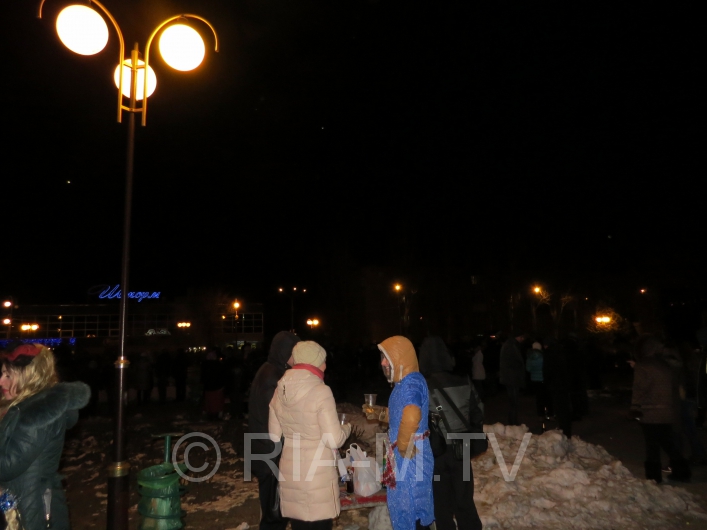 Новогодняя ночь на площади
