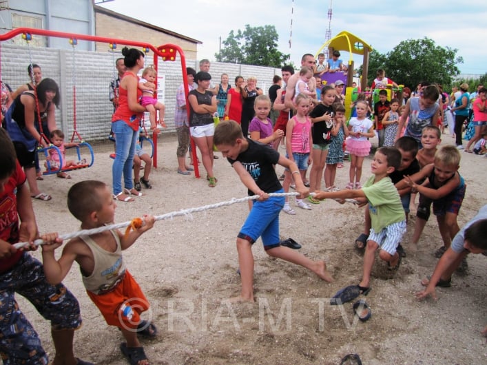 Детская площадка 3 июля