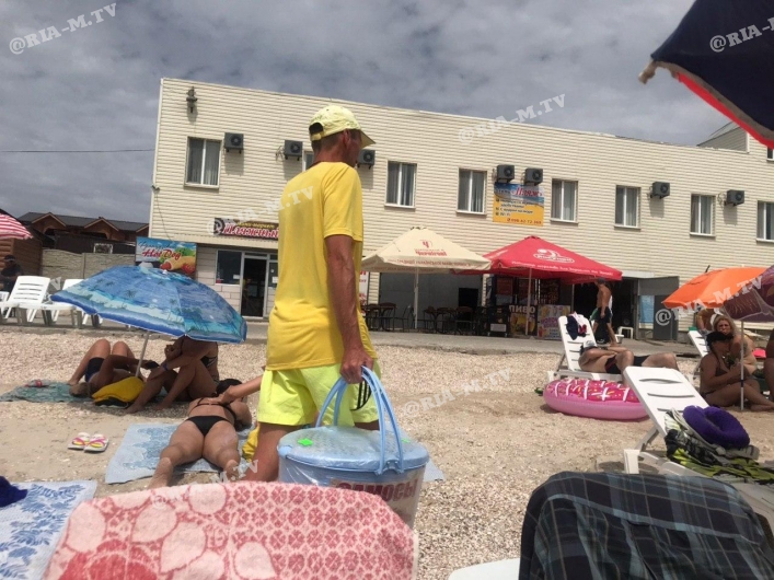 Пляж Кирилловка и отдыхающие