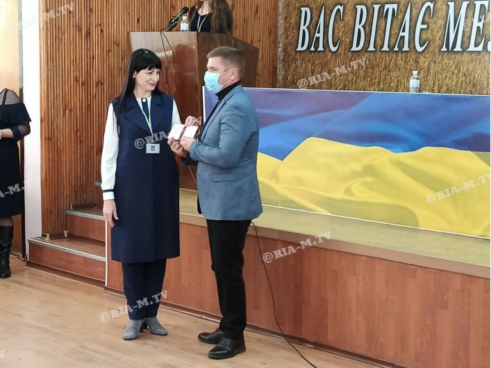 Депутатов награждают в Мелитополе