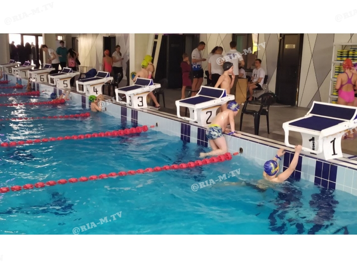 Соревнования по спортивному плаванью