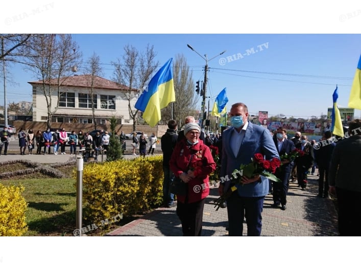 Цветы погибшим-ликвидаторам