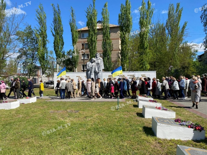 День Победы на братском кладбище