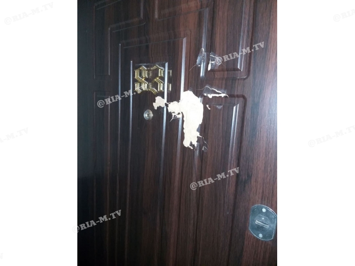 Двери повреждены в квартире