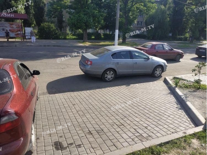 Гении парковки Новый Мелитополь
