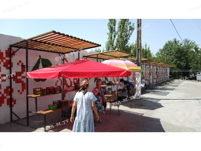 Сезонный рынок в Мелитополе