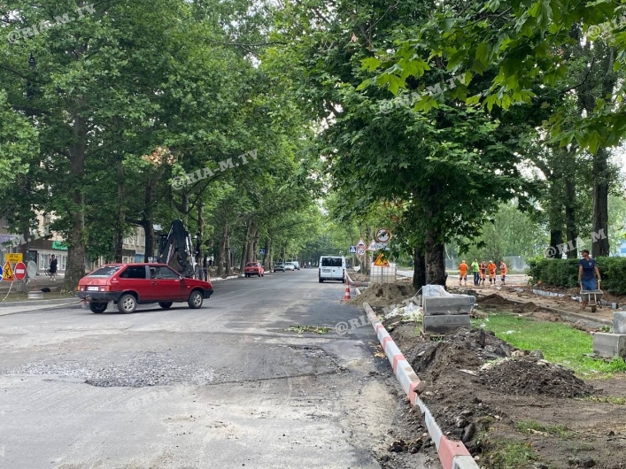 Ремонт тротуара на Гризодубовой