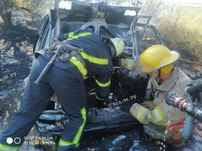 Автомобиль сгорел под Мелитополем