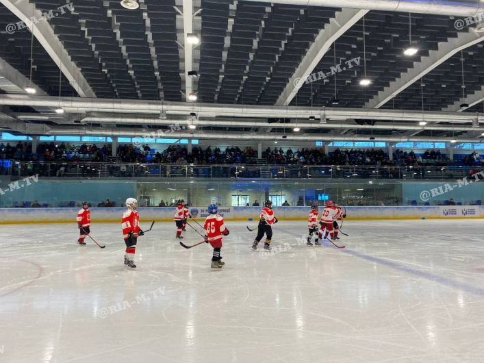 Хоккейный матч в Мелитополе