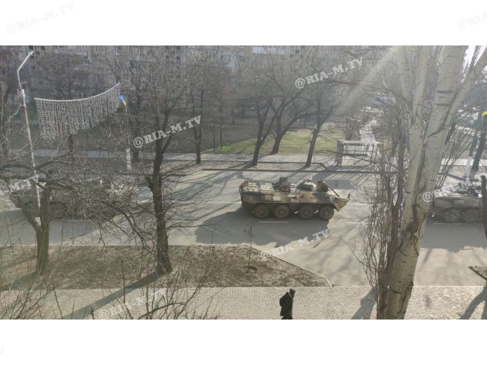 Военная техника РФ бульвар в Мелитополе