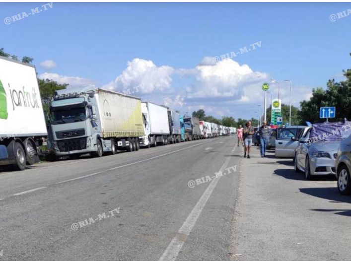 «Отведем в посадку и пристрелим» – ужасы эвакуации из Мелитополя в Запорожье