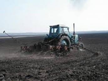 Не "в суху землю" будут продолжать сеять мелитопольские аграрии