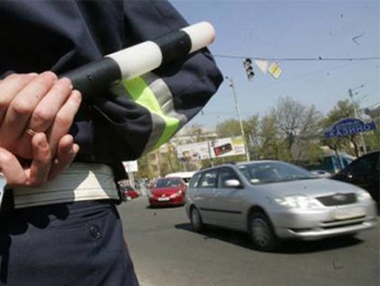 На Тернопольщине милиционер на нерастаможенном автомобиле убегал от гаишников
