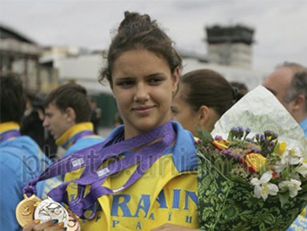 Украинская пловчиха завоевала два "золота" на этапе Кубка мира