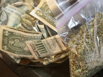 Легализация марихуаны в США. Доходы от продажи превысили миллион долларов в первые сутки