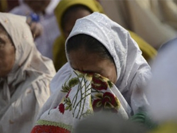 Не менее 18 человек погибли в результате давки на похоронах исламского лидера в Индии