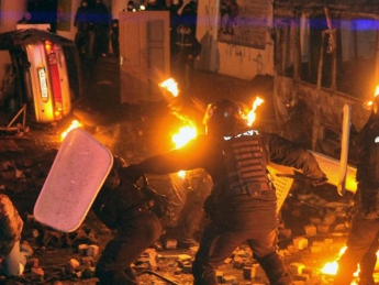 В МВД показали, как горели силовики в центре Киева (видео)