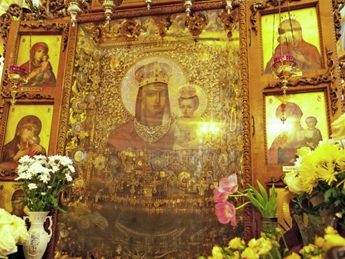 Сегодня Украину с неба осенят крестом и чудотворными иконами