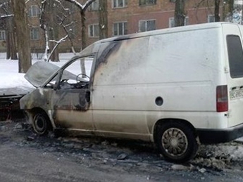 В милиции заявляют о задержании подозреваемого в поджоге автомобилей в Киеве