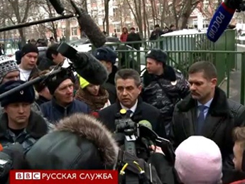 СК и полиция о захвате заложников в московской школе(видео)