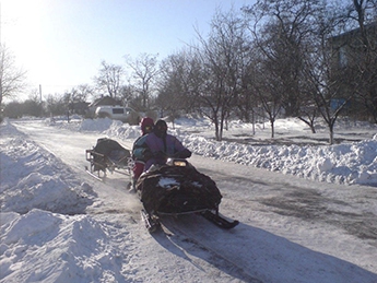 Житель Запорожской области едва не замерз в сугробе.(фото)