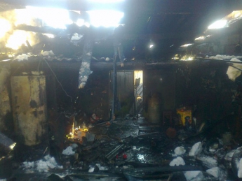 В Мелитополе сгорел гараж (фото)