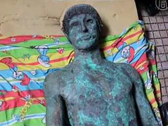 Находка 2000-летней статуи в Газе покрыта тайной(видео)