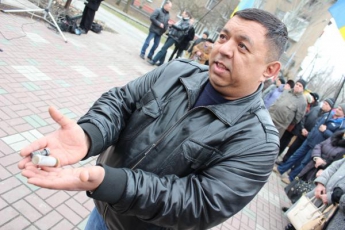 Участник Евромайдана показал пули, летящие в митингующих