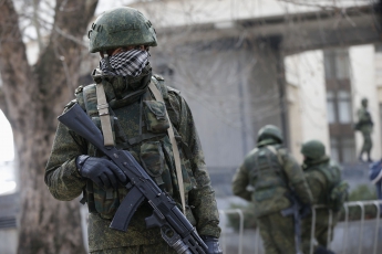 Завтра в Украине могут объявить военное или чрезвычайное положение