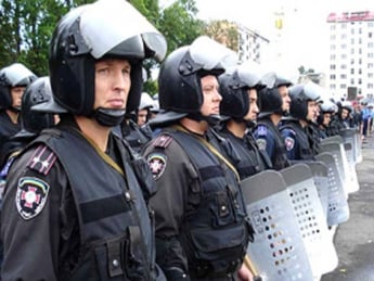 Мелитопольский батальон милиции заблокировали жены военнослужащих (обновлено)