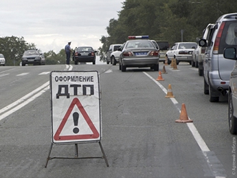В Ровенской области Mercedes сбил велосипедиста, погибло трое людей