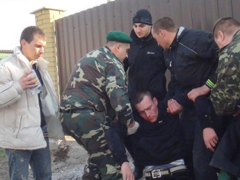Позор! Российские телеканалы показали «пьяную мобилизацию» в Мариуполе(видео)