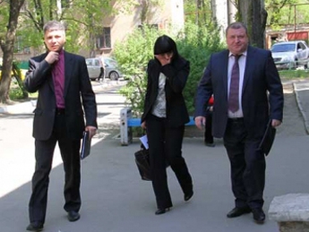 Подсудимый мэр Сергей Вальтер  ходит в суд, как на работу(видео)
