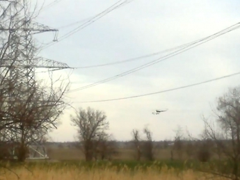 Над окрестностями Мелитополя кружат вертолеты (видео)