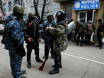 СМИ: Здание МВД в Славянске захватили крымские сепаратисты
