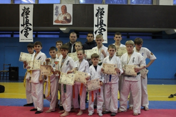 Мелитопольские каратисты со всеукраинского турнира привезли 7 медалей