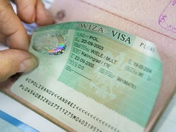 С 22 апреля Чехия упрощает выдачу виз для украинцев